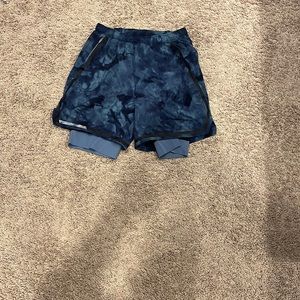 lululemon shorts with liner
